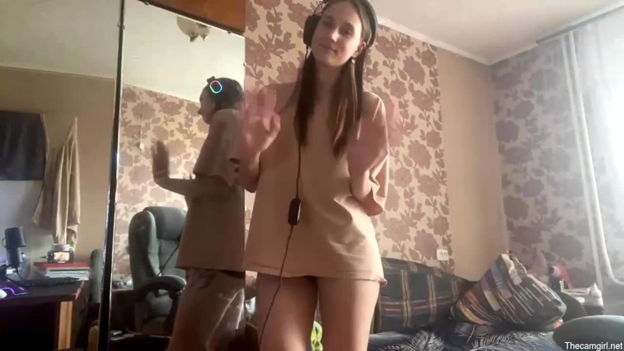 Eva_shy_77