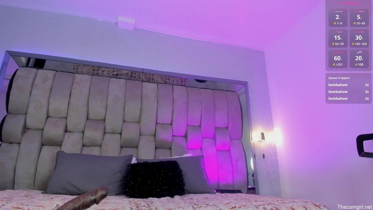 Naomi__sanz