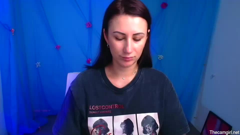 _emma_lay