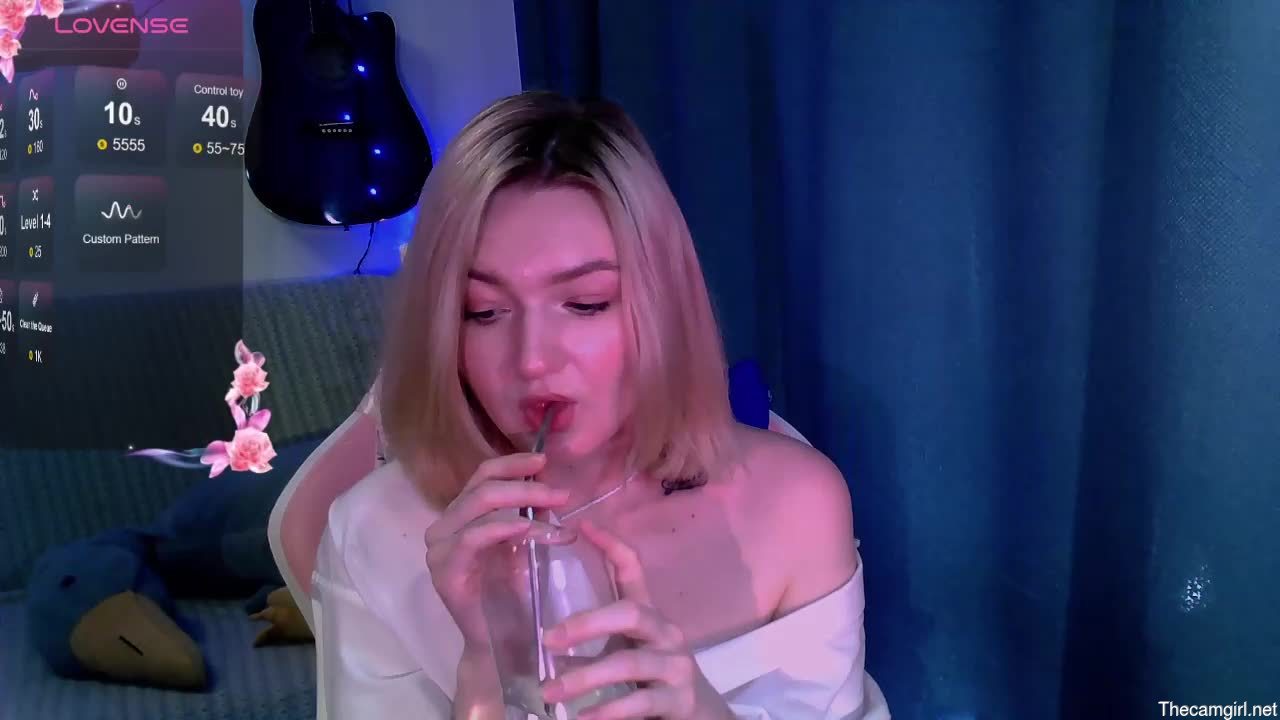 Nicolette_green
