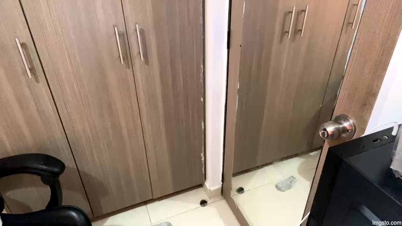 Laura_d23
