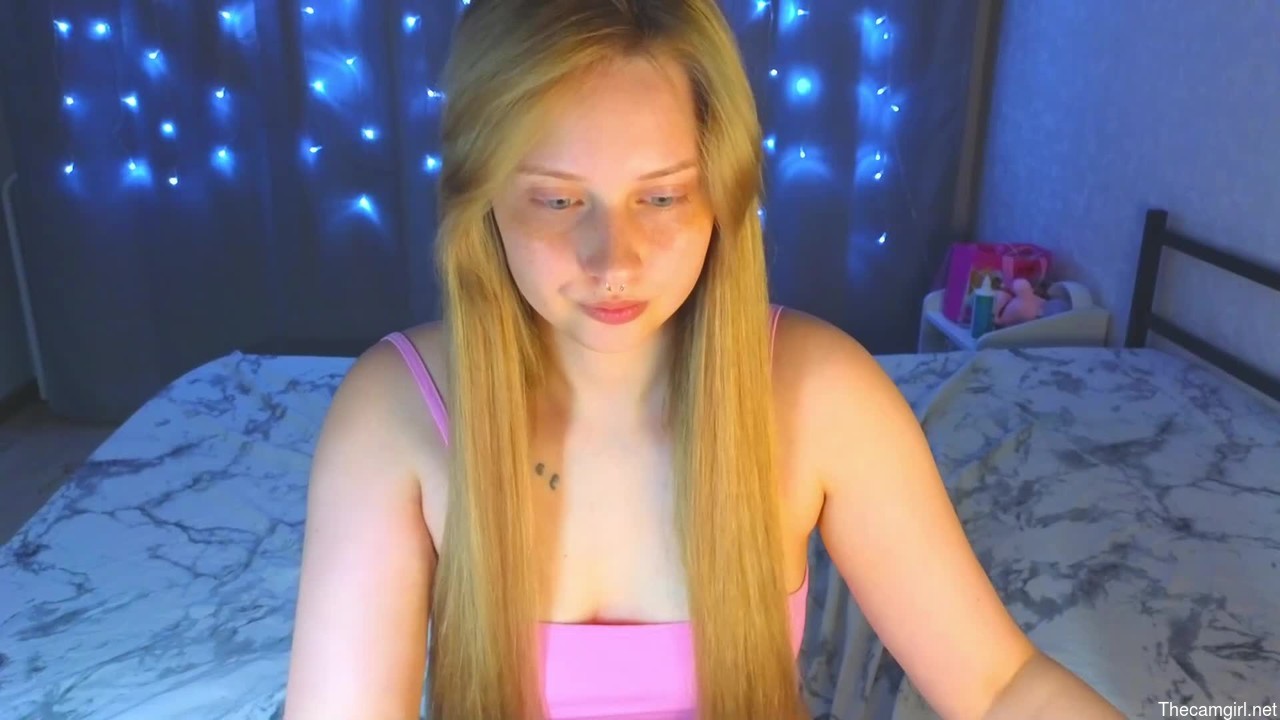 Kitten_kiss