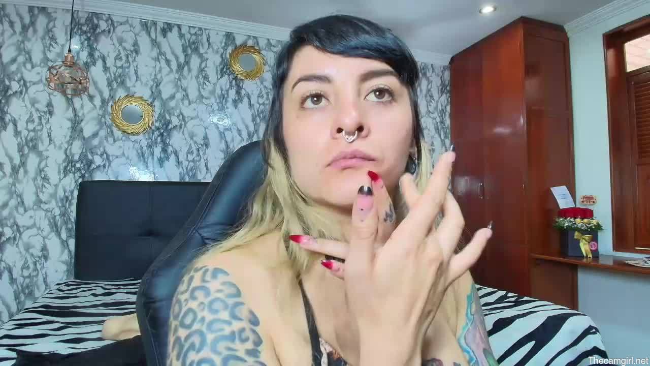 Naughty_kittenm