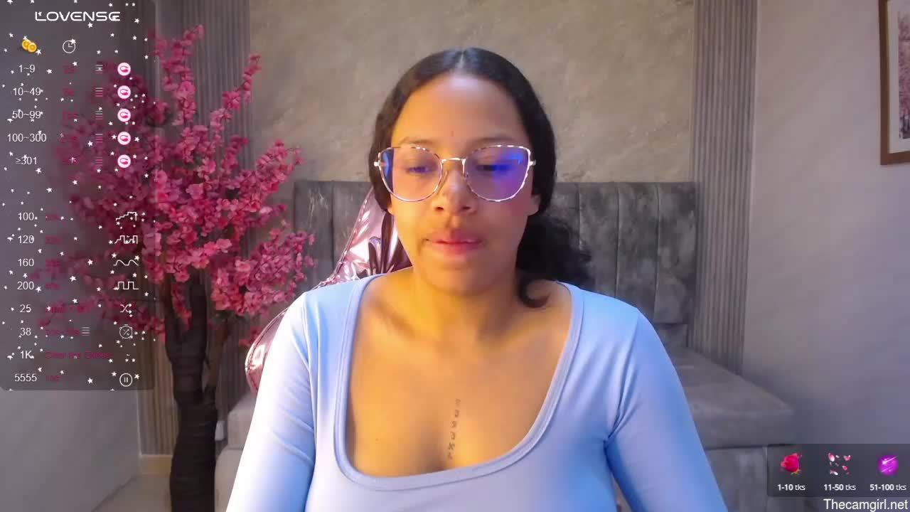 Zhara_rose_sub