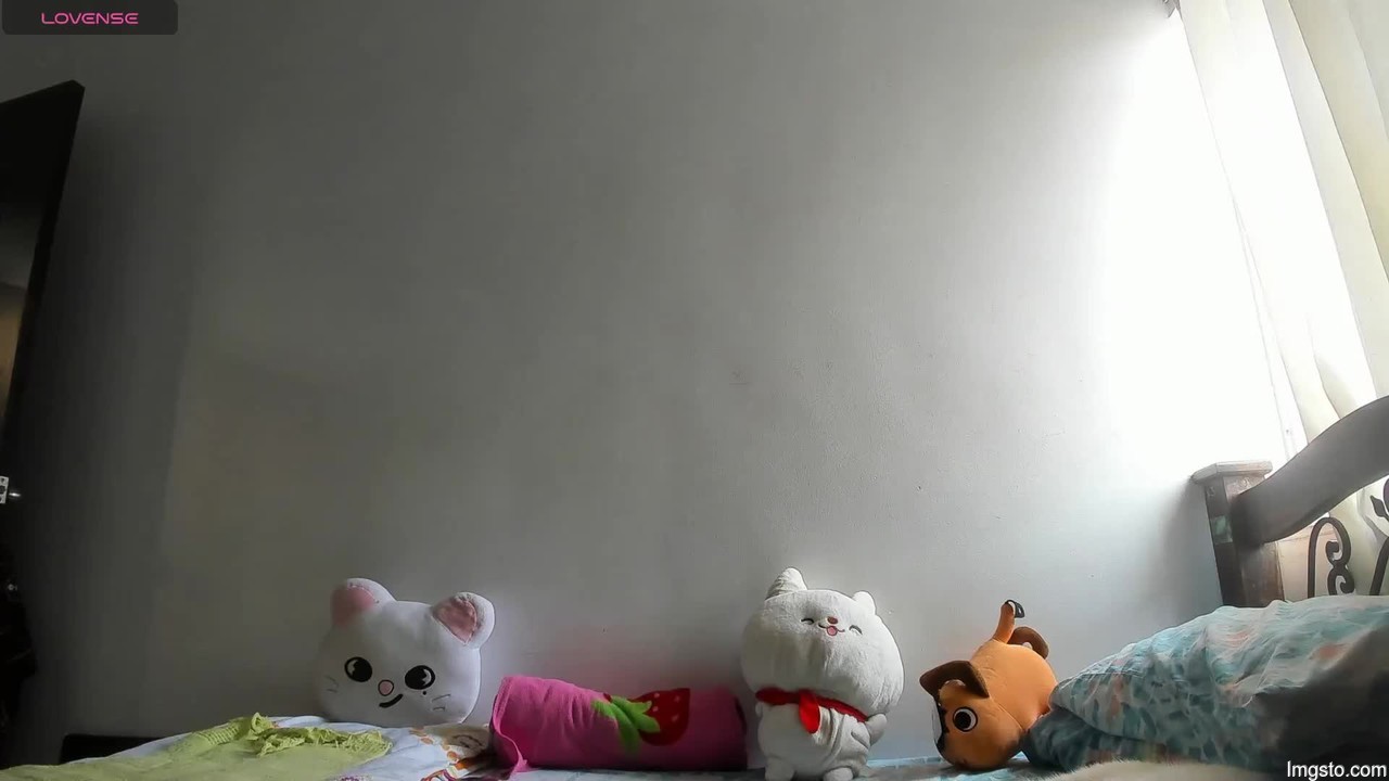 Alice__boobs