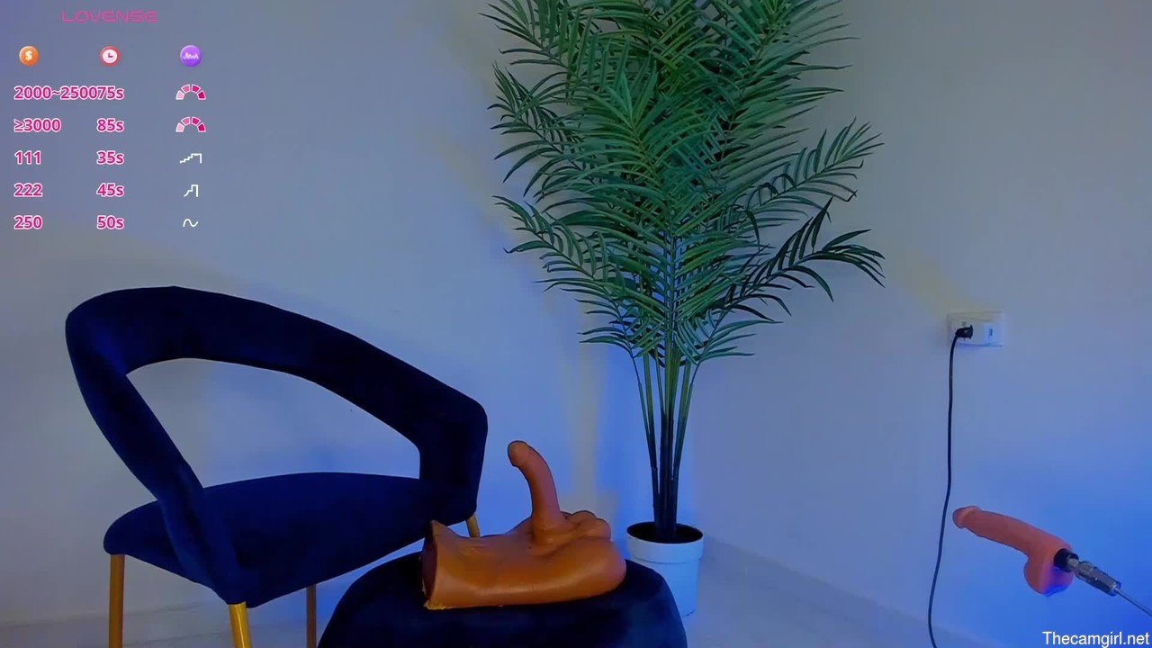 Megancarlott_