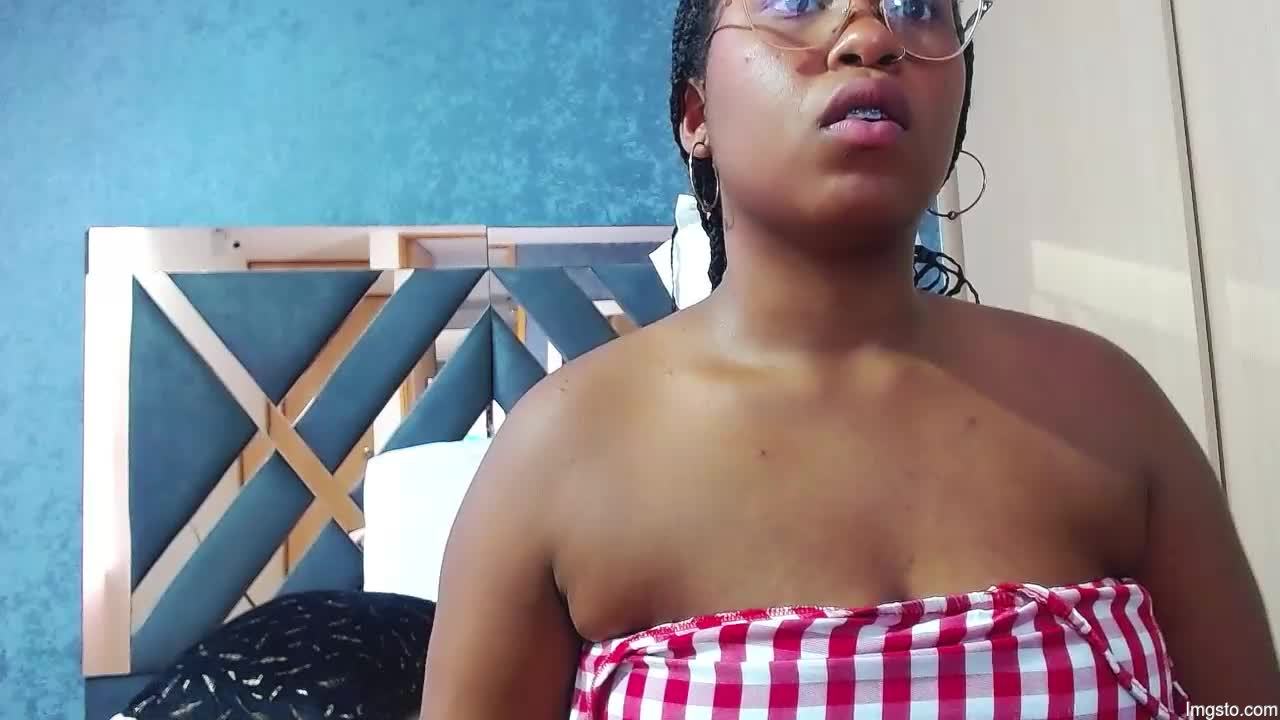 Zoe_hiill
