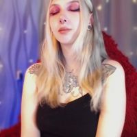 Justmeowgirl