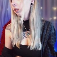 Justmeowgirl