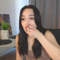 Sally_plum