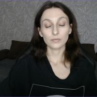 Effy_gray