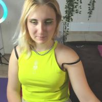 Elsa_hot_here