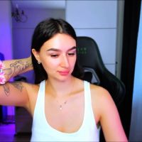 Veronica_larson