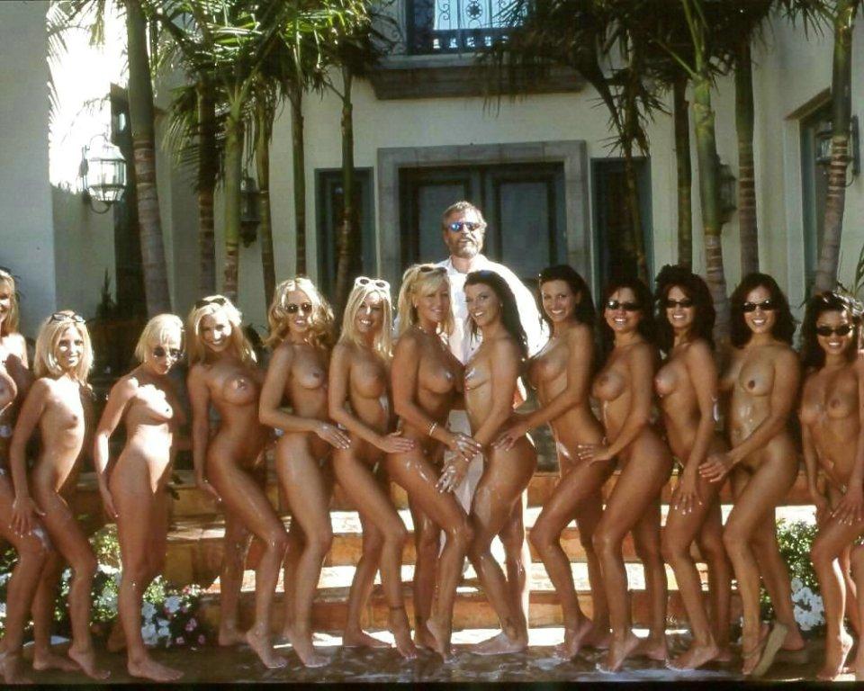 sexy-harem-girls-nude.jpg
