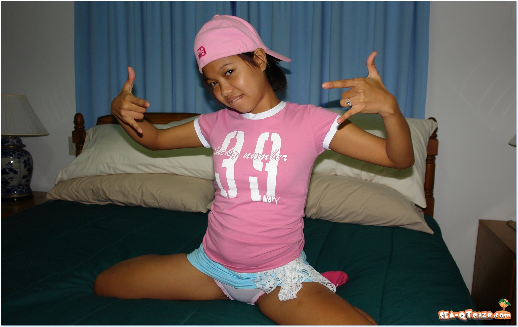 and002-013.JPG