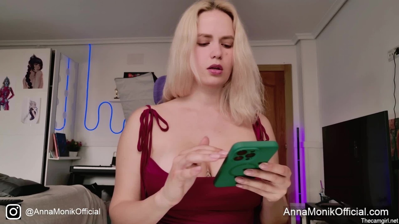 Anna_monik