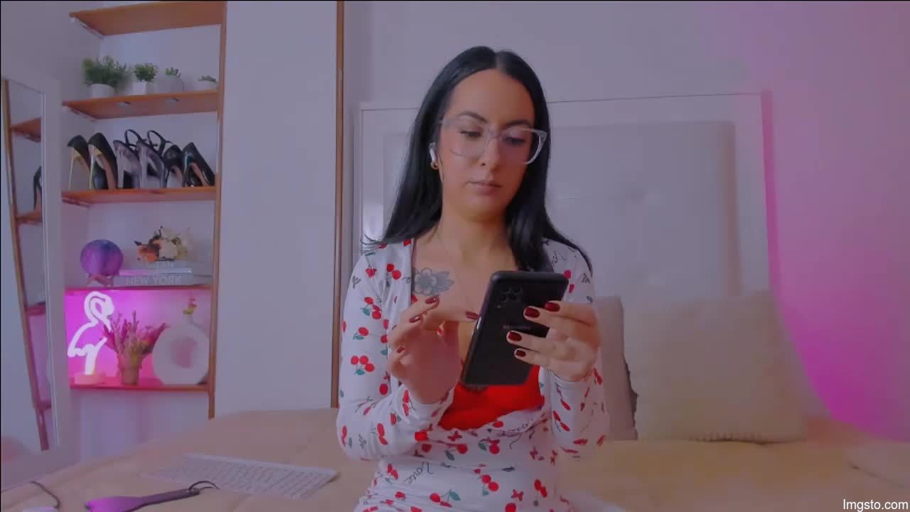 Mia_daniellshot