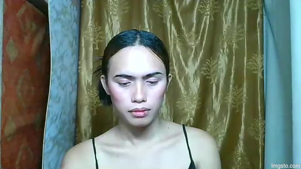 Yella_xx69
