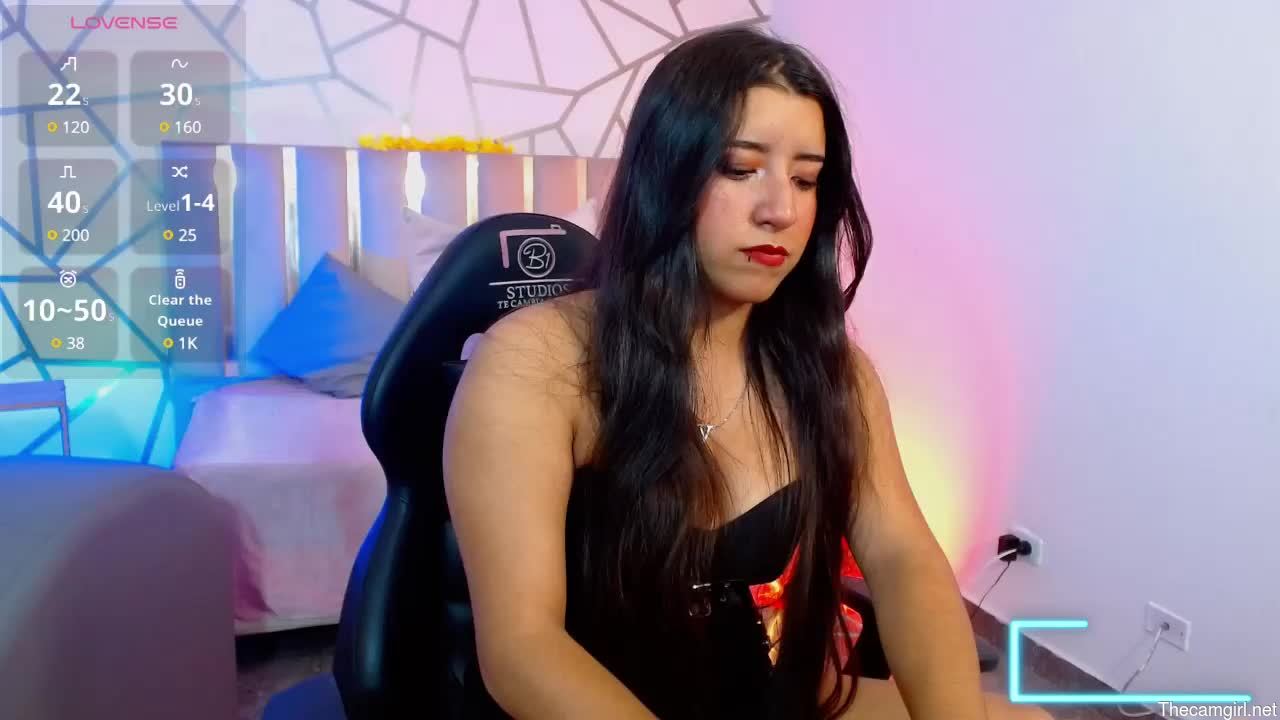 Naanaky_tay