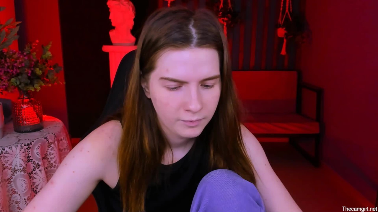 Aliceinredsquare