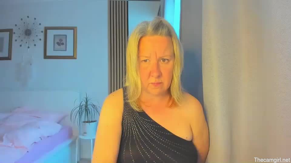 Blonde_angel20