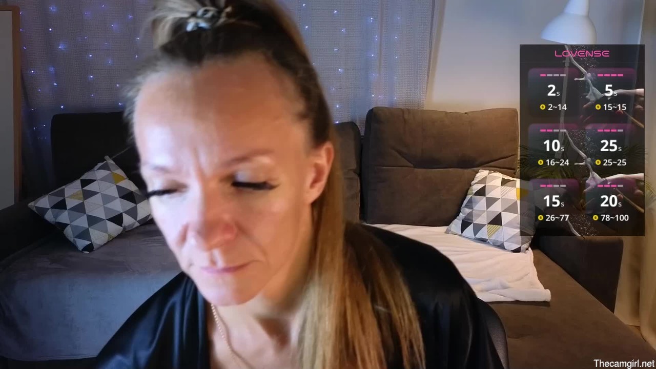Jesica_moon_peachy