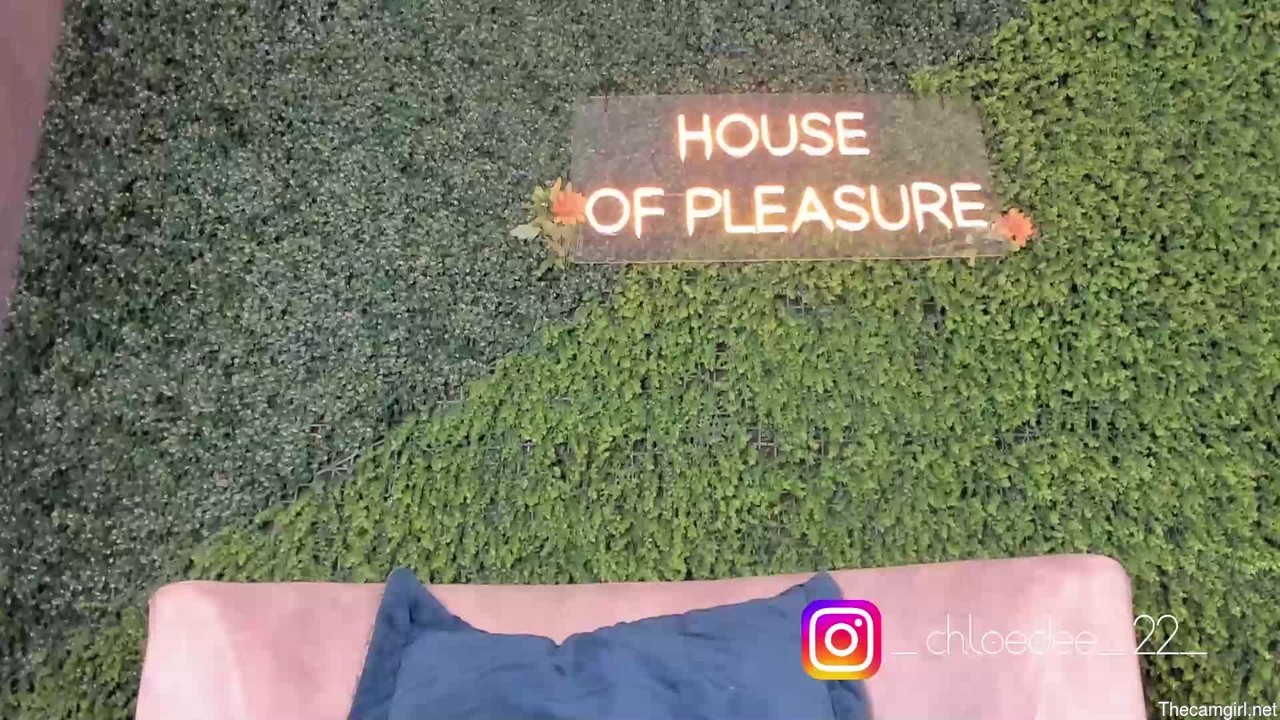 Chloe_dee_