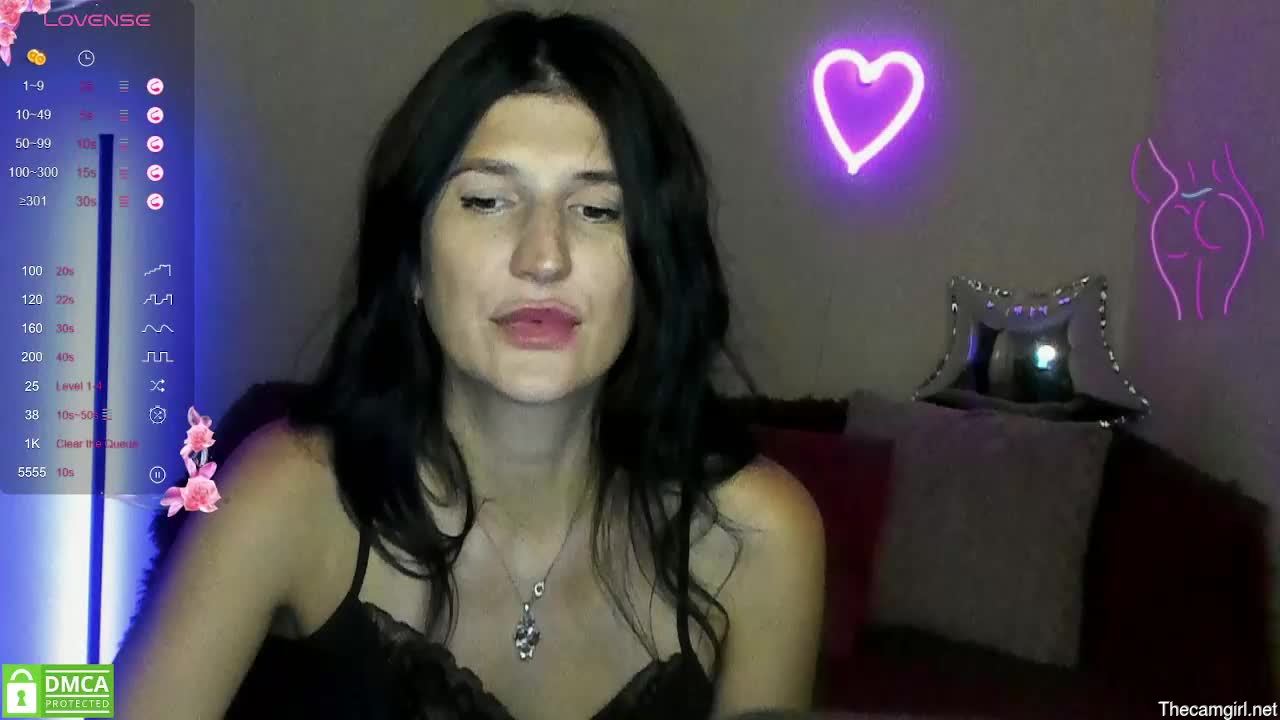 Alianna_solo_kiss