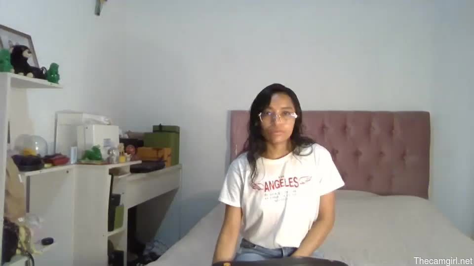 Alia054