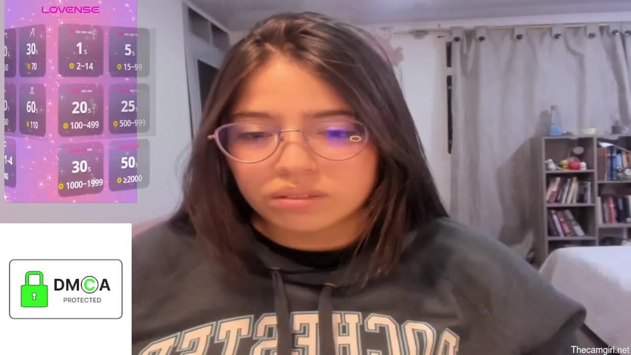 Ellie_jones1